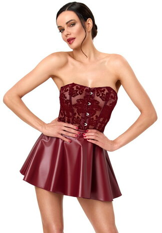 Luxe bordeauxrode corsagejurk met uitlopende powerwetlook rok